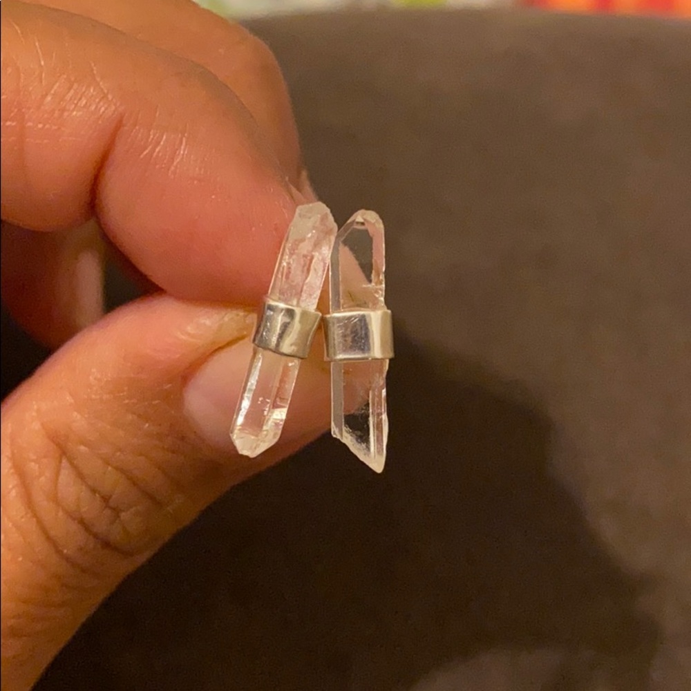 SS clear quartz studs - Picture 2 of 6